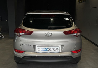 Подержанный автомобиль Hyundai Tucson 2016 года (6 фото)
