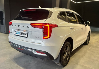 Подержанный автомобиль Haval Jolion 2023 года (9 фото)