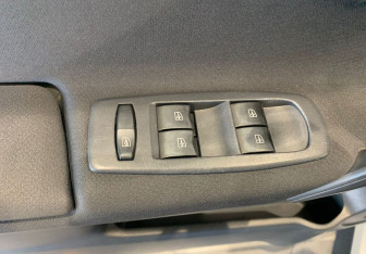 Подержанный автомобиль Renault Koleos 2012 года (7 фото)