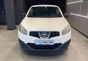 Подержанный автомобиль Nissan Qashqai 2011 года (3 фото)