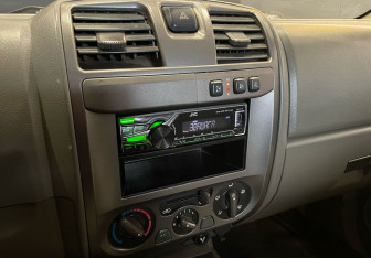 Подержанный автомобиль Great Wall Wingle 2013 года (17 фото)