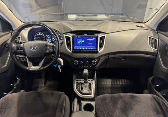 Подержанный автомобиль Hyundai Creta 2018 года (9 фото)