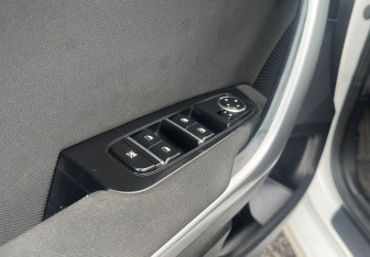 Подержанный автомобиль Kia Ceed Hatchback 2019 года (13 фото)