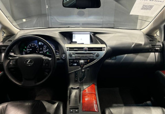 Подержанный автомобиль Lexus RX 2011 года (10 фото)