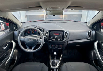 Подержанный автомобиль LADA (ВАЗ) XRAY 2019 года (14 фото)