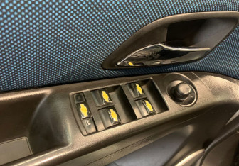 Подержанный автомобиль Chevrolet Cruze Sedan 2012 года (12 фото)