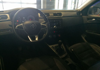 Подержанный автомобиль Renault Arkana 2019 года (12 фото)