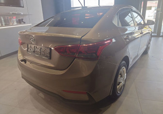 Подержанный автомобиль Hyundai Solaris Sedan 2018 года (7 фото)
