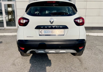 Подержанный автомобиль Renault Kaptur 2018 года (6 фото)