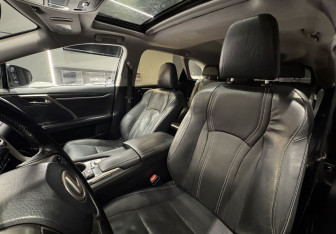 Подержанный автомобиль Lexus RX 2018 года (16 фото)