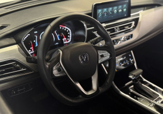 Подержанный автомобиль Changan CS75 2020 года (9 фото)