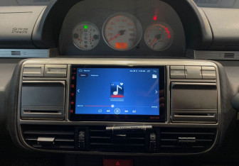 Подержанный автомобиль Nissan X-Trail 2002 года (13 фото)