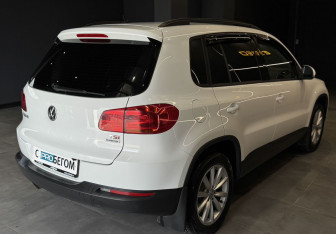 Подержанный автомобиль Volkswagen Tiguan 2016 года (5 фото)