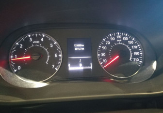 Подержанный автомобиль Renault Arkana 2019 года (16 фото)