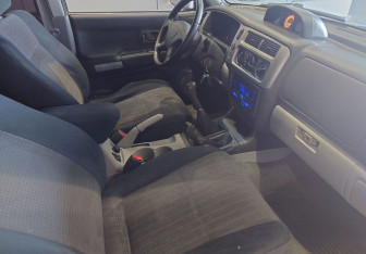 Подержанный автомобиль Mitsubishi Pajero Sport 2008 года (13 фото)