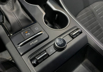 Подержанный автомобиль Kia K5 2021 года (12 фото)
