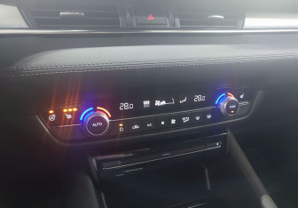 Подержанный автомобиль Mazda 6 Sedan 2022 года (17 фото)