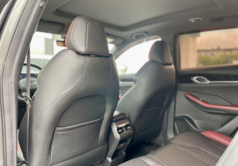 Подержанный автомобиль Geely Coolray 2024 года (13 фото)