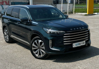 Подержанный автомобиль Exeed VX 2023 года (10 фото)