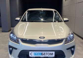 Подержанный автомобиль Kia Rio Sedan 2018 года (3 фото)