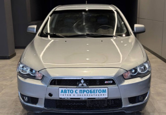 Подержанный автомобиль Mitsubishi Lancer Sedan 2008 года (3 фото)