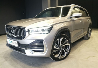 Подержанный автомобиль Geely Monjaro 2023 года (2 фото)