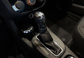 Подержанный автомобиль Opel Corsa 2008 года (15 фото)
