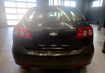 Подержанный автомобиль Chevrolet Lacetti Hatchback 2012 года (8 фото)