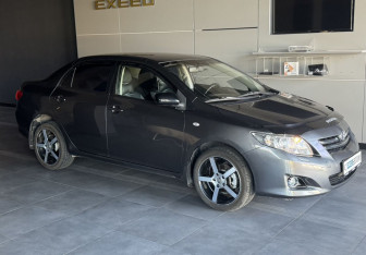 Подержанный автомобиль Toyota Corolla Sedan 2008 года (4 фото)
