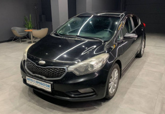 Подержанный автомобиль Kia Cerato Sedan 2013 года (4 фото)