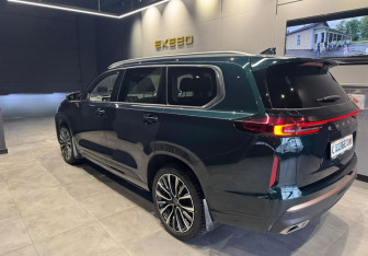 Подержанный автомобиль Exeed VX 2023 года (5 фото)
