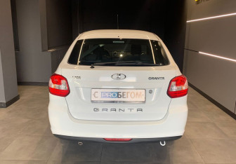 Подержанный автомобиль LADA (ВАЗ) Granta Liftback 2017 года (6 фото)