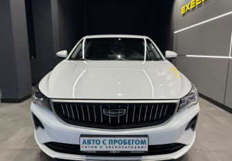 Подержанный автомобиль Geely Emgrand 2023 года (3 фото)