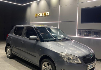 Подержанный автомобиль Skoda Fabia Hatchback 2012 года (2 фото)