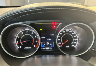 Подержанный автомобиль Mitsubishi Outlander 2010 года (15 фото)