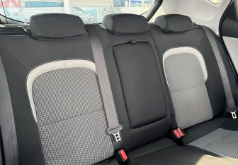 Подержанный автомобиль Kia Ceed Wagon 2012 года (10 фото)