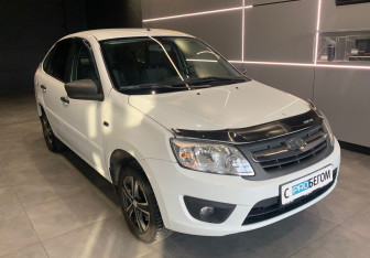 Подержанный автомобиль LADA (ВАЗ) Granta Liftback 2017 года (2 фото)