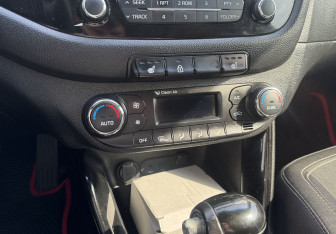 Подержанный автомобиль Kia Ceed Wagon 2012 года (15 фото)