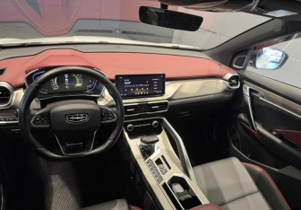 Подержанный автомобиль Geely Coolray 2023 года (8 фото)