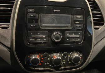 Подержанный автомобиль Renault Kaptur 2018 года (8 фото)