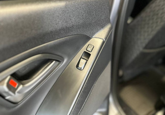 Подержанный автомобиль Hyundai ix35 2014 года (10 фото)