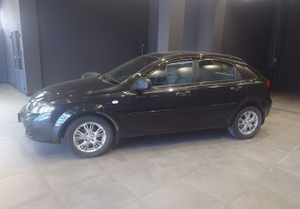 Подержанный автомобиль Chevrolet Lacetti Hatchback 2012 года (2 фото)