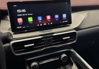 Подержанный автомобиль Geely Coolray 2022 года (17 фото)