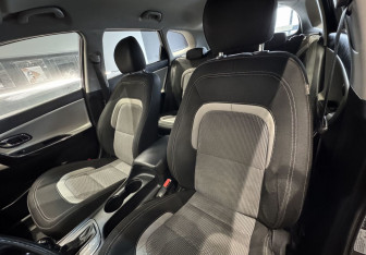 Подержанный автомобиль Kia Ceed Wagon 2013 года (16 фото)