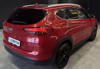 Подержанный автомобиль Hyundai Tucson 2018 года (7 фото)