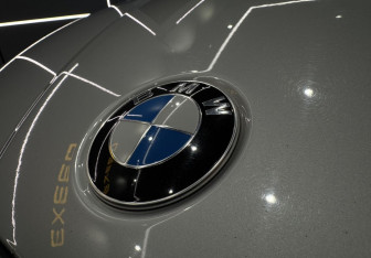 Подержанный автомобиль BMW X1 2014 года (16 фото)