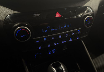 Подержанный автомобиль Hyundai Tucson 2018 года (15 фото)