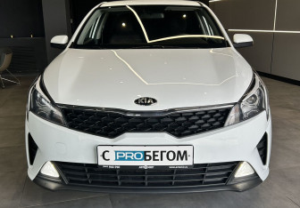 Подержанный автомобиль Kia Rio Sedan 2020 года (3 фото)