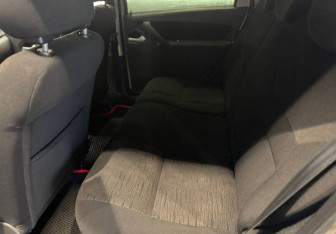 Подержанный автомобиль LADA (ВАЗ) Kalina Hatchback 2013 года (12 фото)