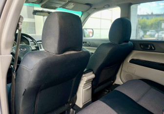 Подержанный автомобиль Subaru Forester Suv 2007 года (12 фото)